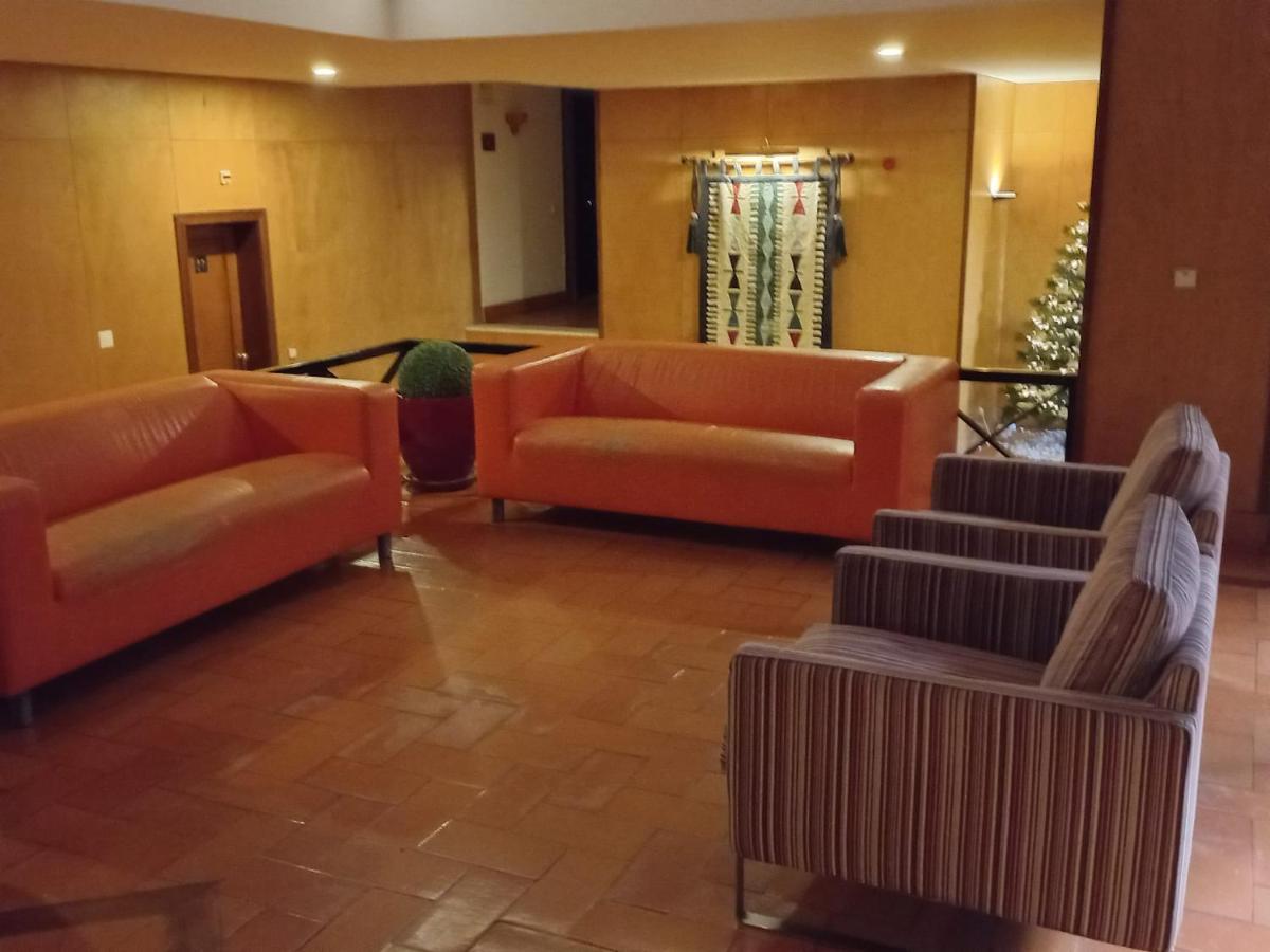Global Guest Vilamoura Bagian luar foto